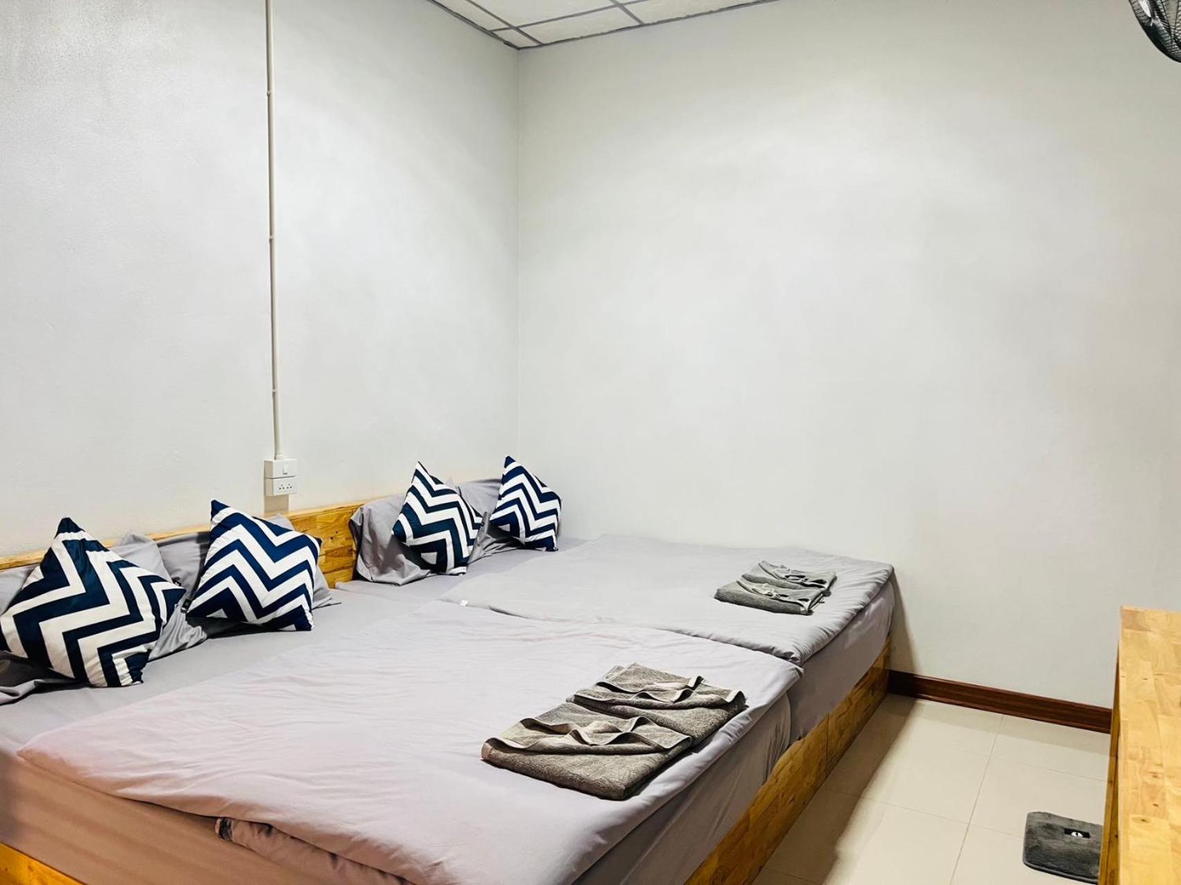 Lungwang Guest House Ban Rak Thai Экстерьер фото
