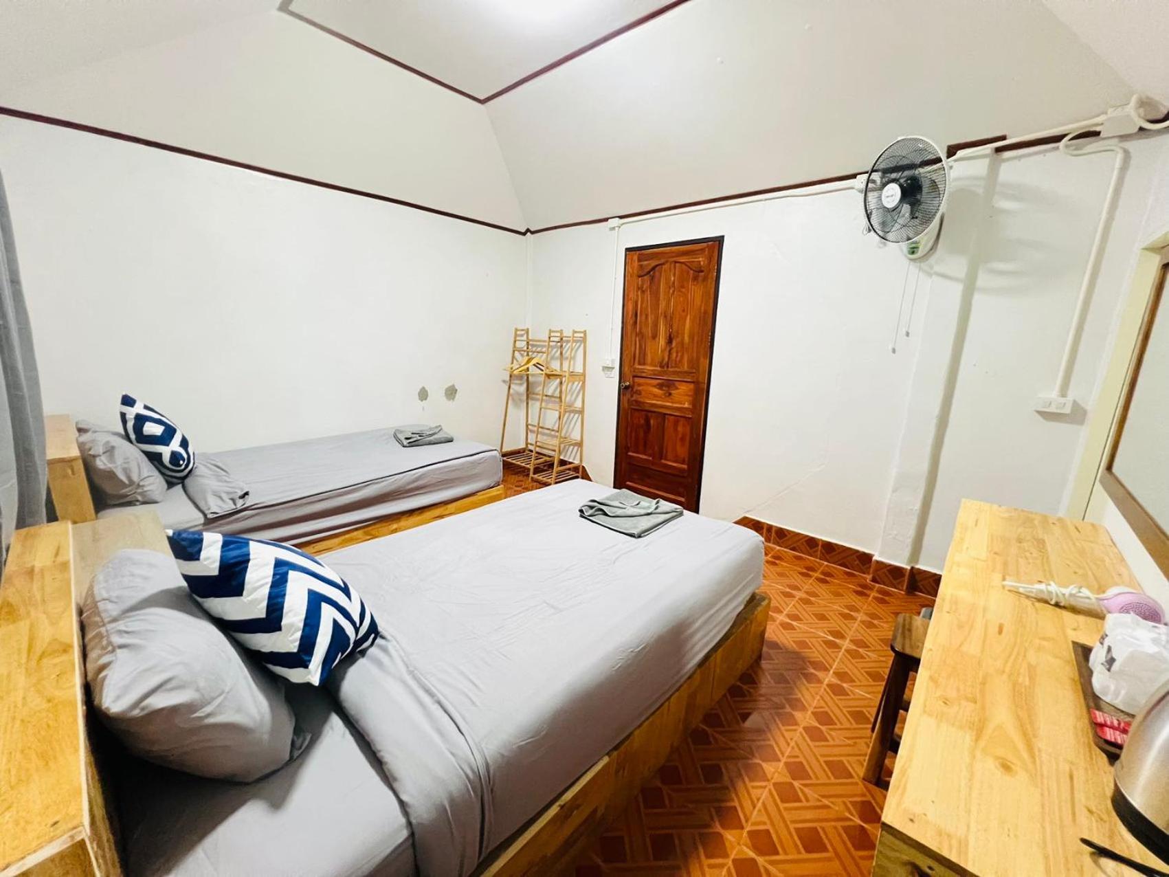Lungwang Guest House Ban Rak Thai Экстерьер фото