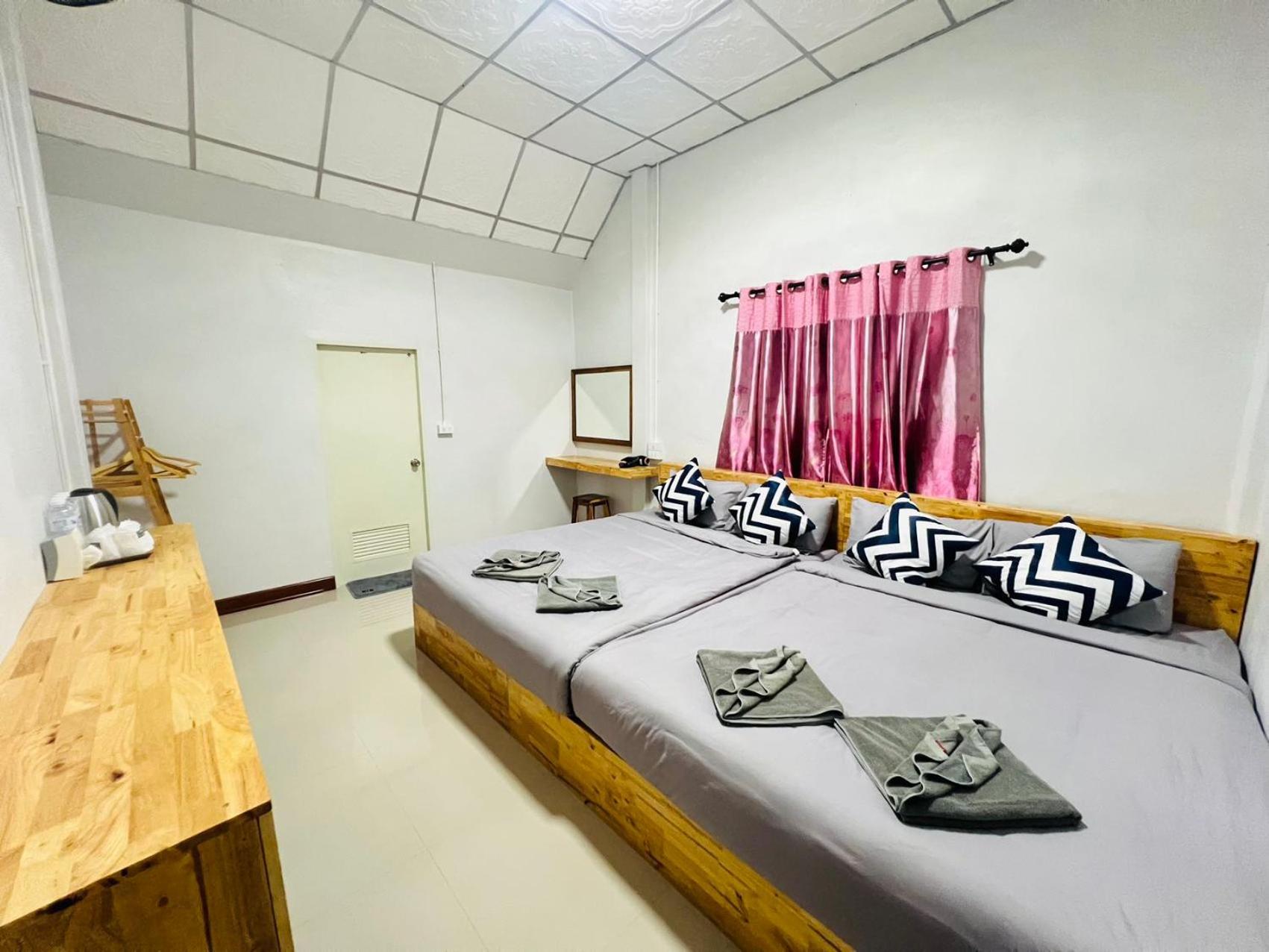 Lungwang Guest House Ban Rak Thai Экстерьер фото