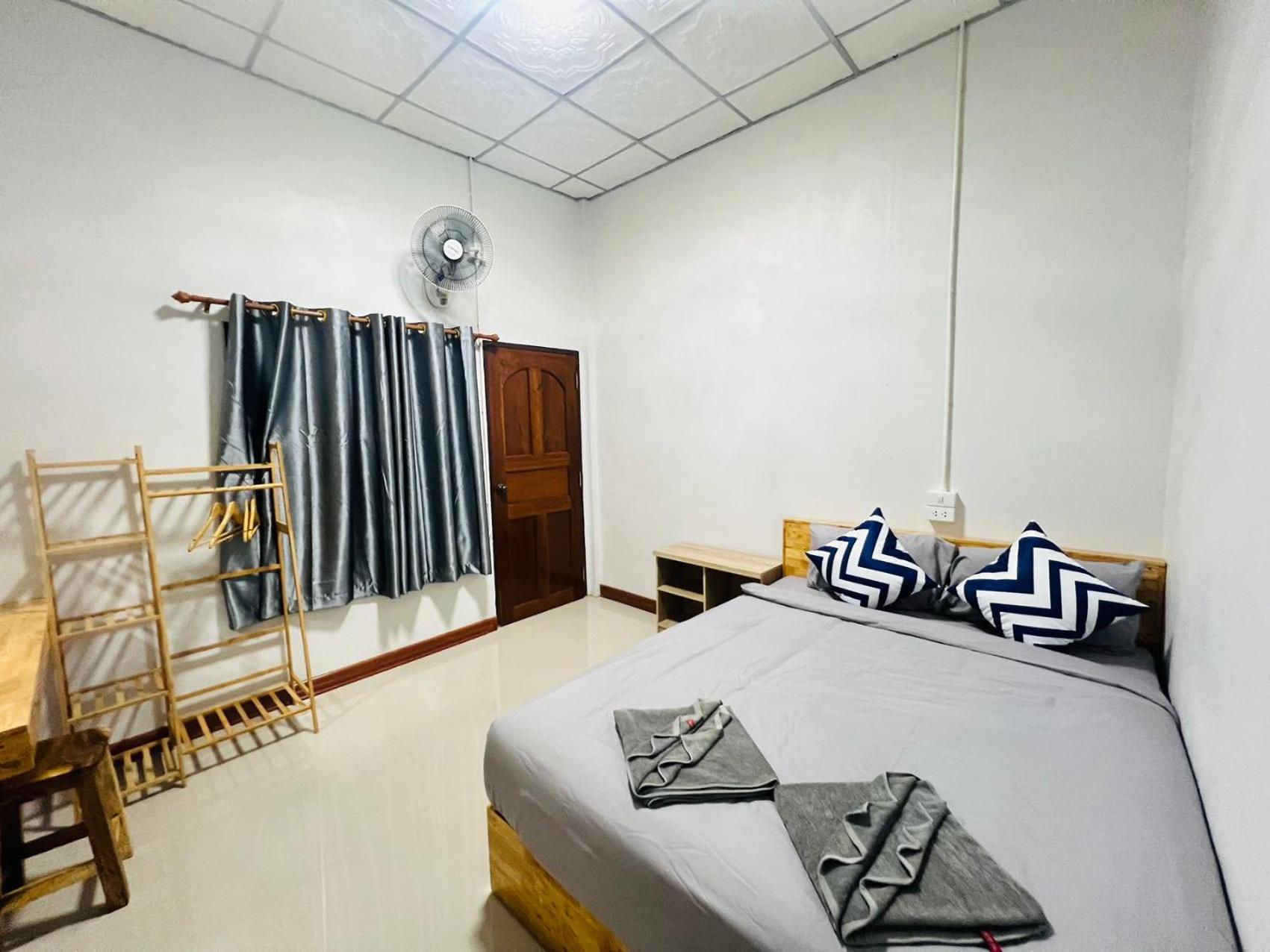 Lungwang Guest House Ban Rak Thai Экстерьер фото